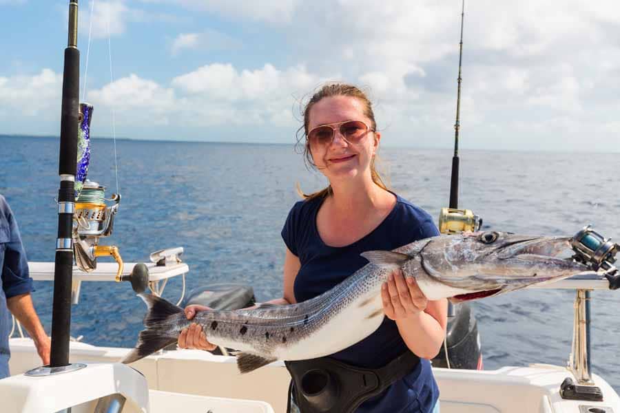 girl-fishing-stock